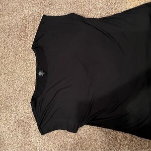 Bobeau Black Fitted Cap Sleeve T-Shirt Blouse